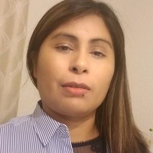 Meet your Posher, Olivia